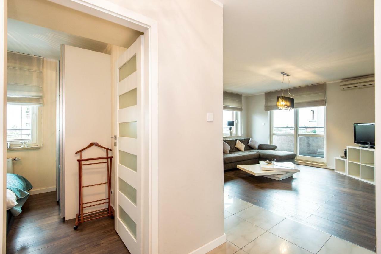 Super-Apartamenty Targi Poznanskie Extérieur photo