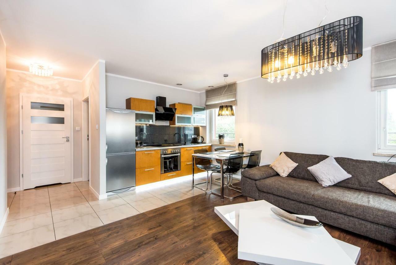 Super-Apartamenty Targi Poznanskie Extérieur photo