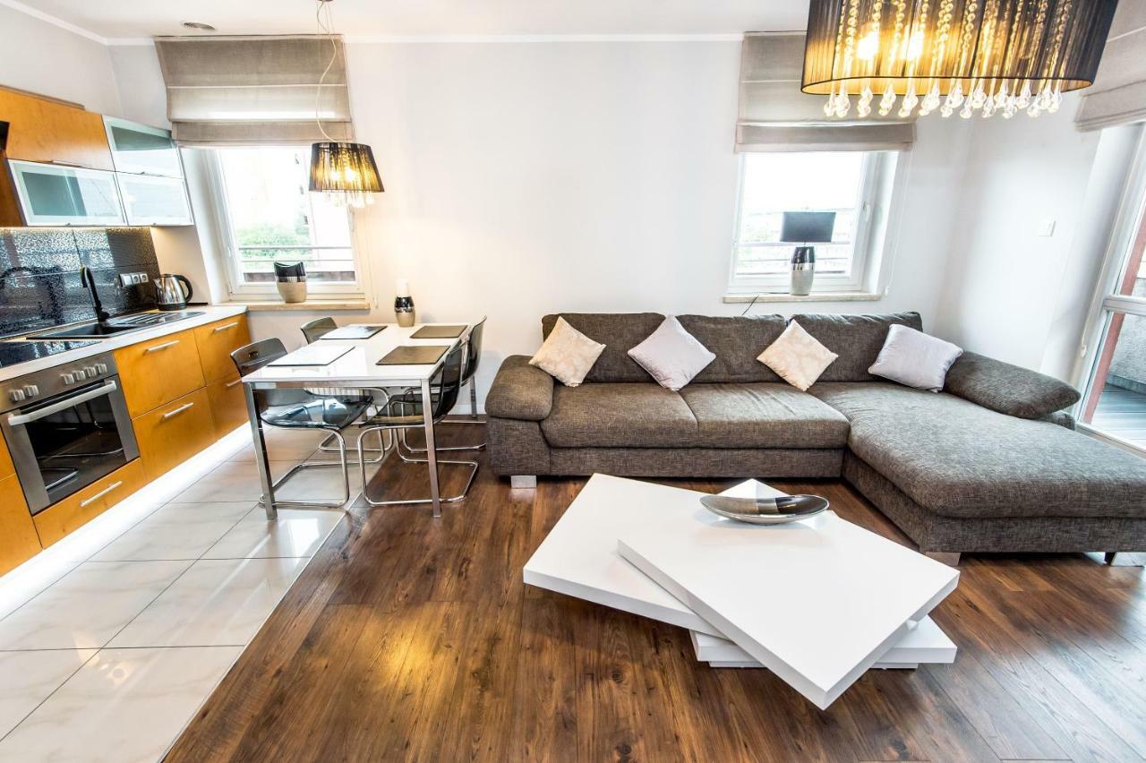 Super-Apartamenty Targi Poznanskie Extérieur photo