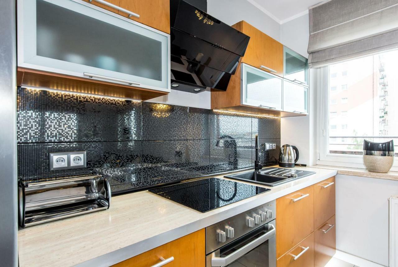 Super-Apartamenty Targi Poznanskie Extérieur photo